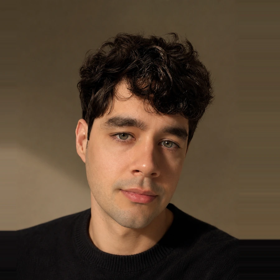 Gabriel Silvestri, retrato de frente, de blusa escura.